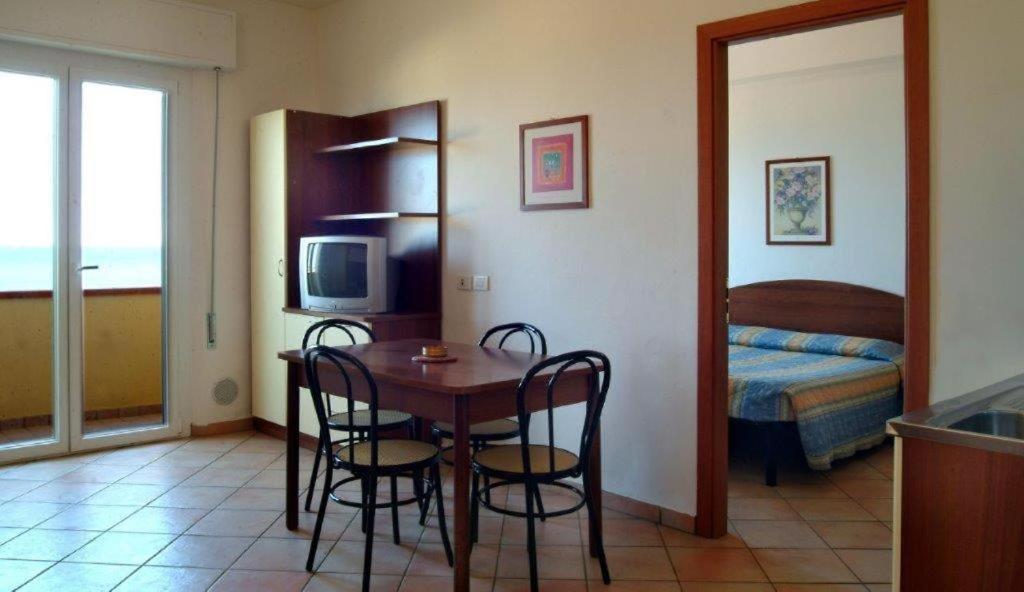 Residence Carioca Rimini Eksteriør bilde